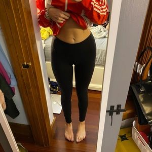 black lululemon leggings